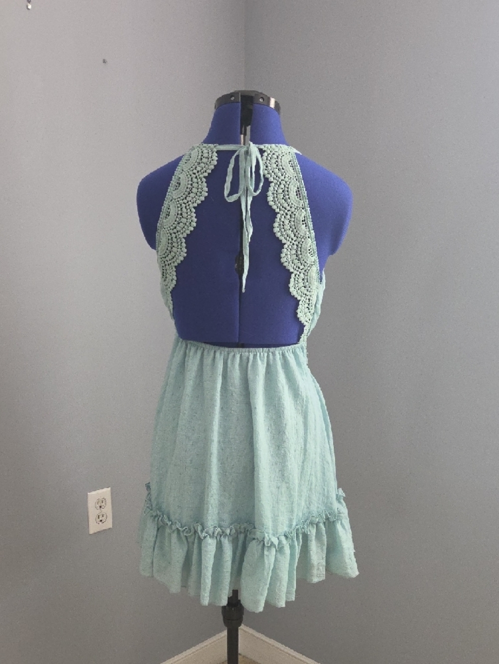 Crochet-Waist Seafoam Mini Dress with Spaghetti Straps - Picture 4 of 5